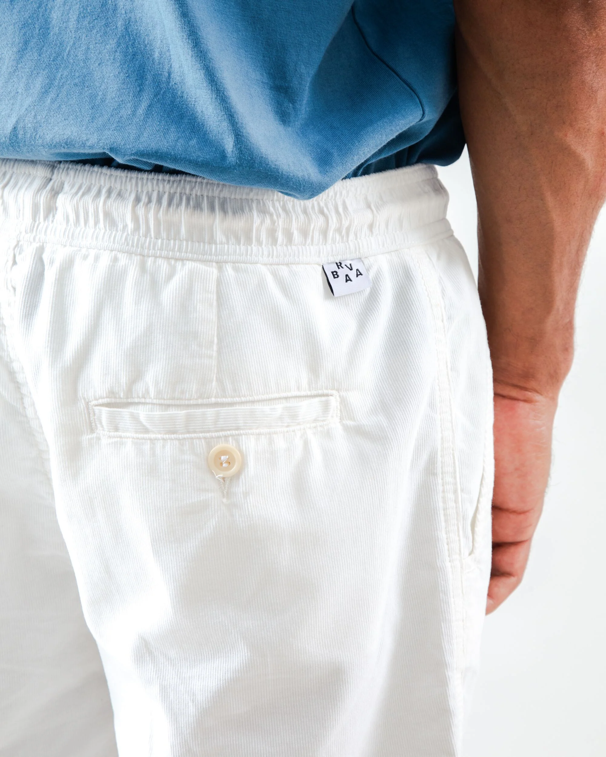 Baby Cord Short Ecru - Image 3