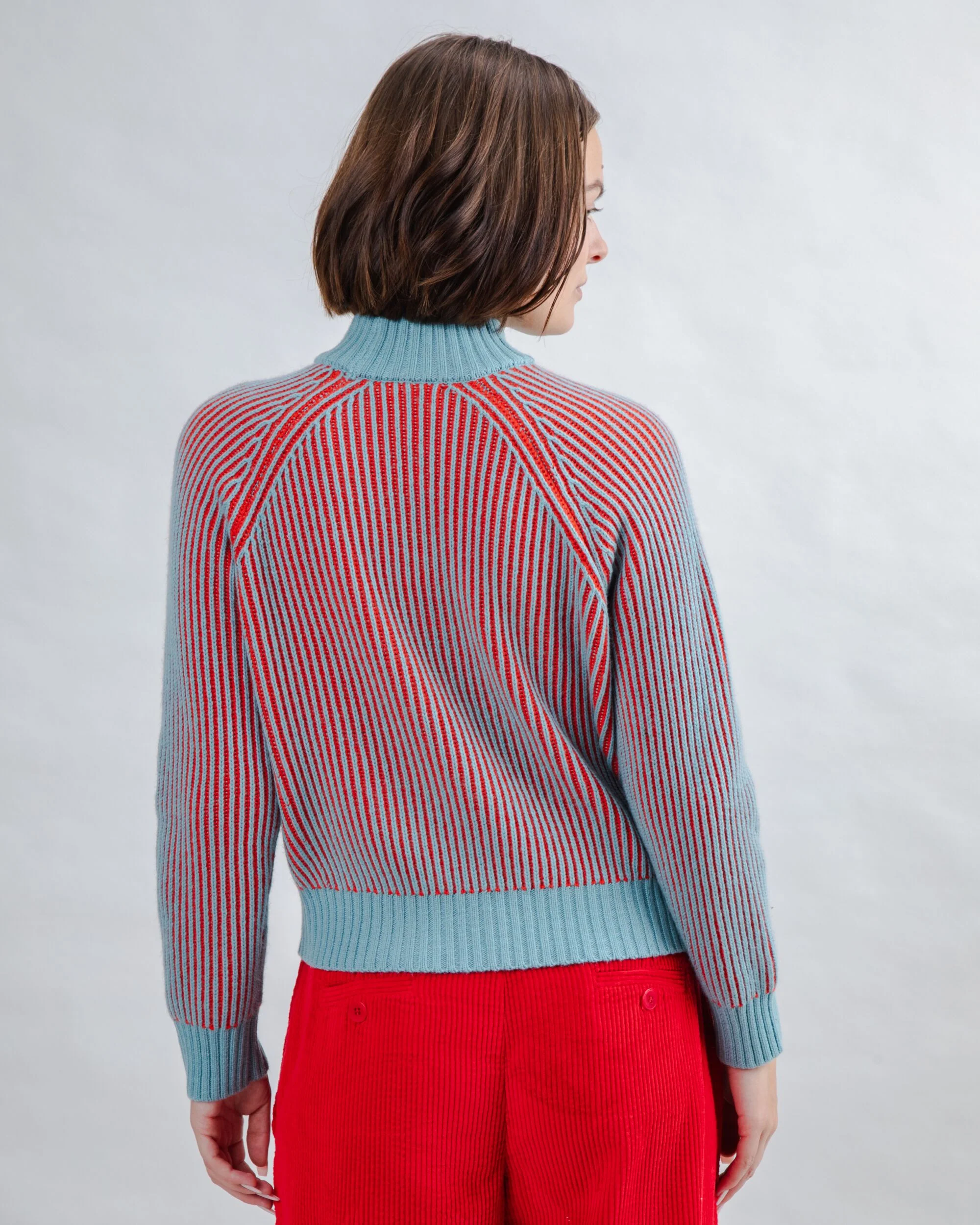 Bicolor Wool Cropped Sweater Blue - Image 5