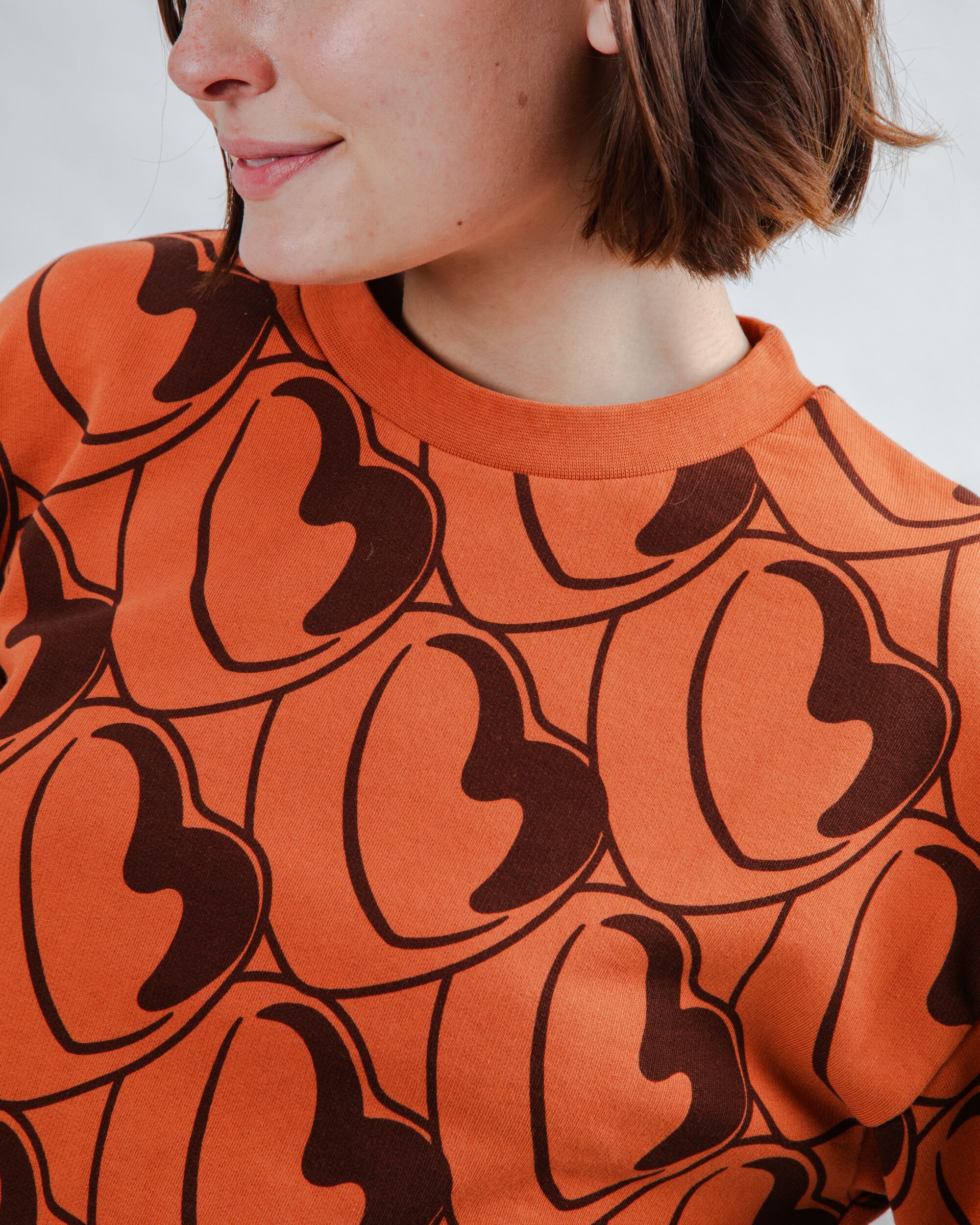 Bombon Allover Rounded Sweatshirt Brown - Image 4