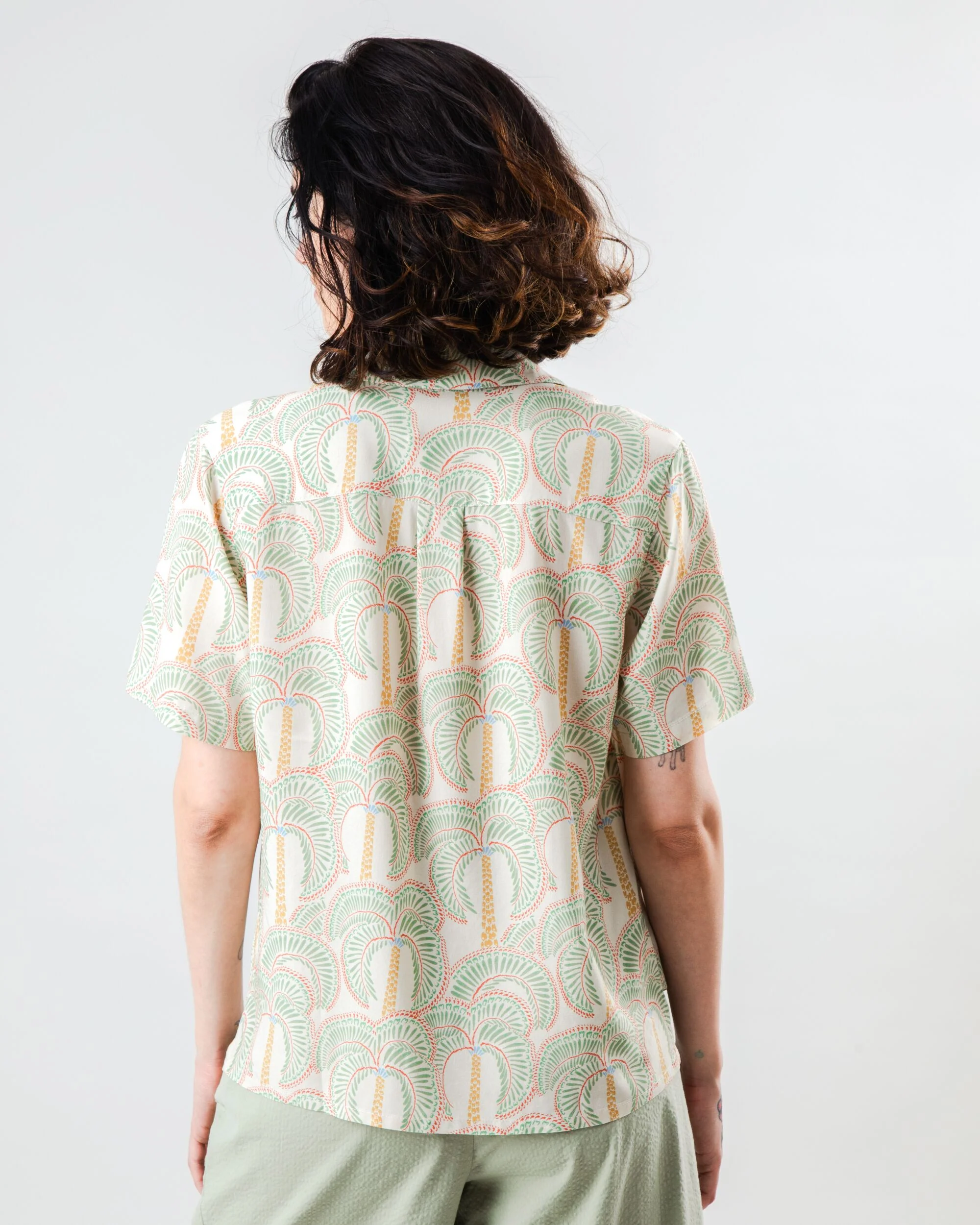 Borneo Aloha Blouse Ecru - Image 5