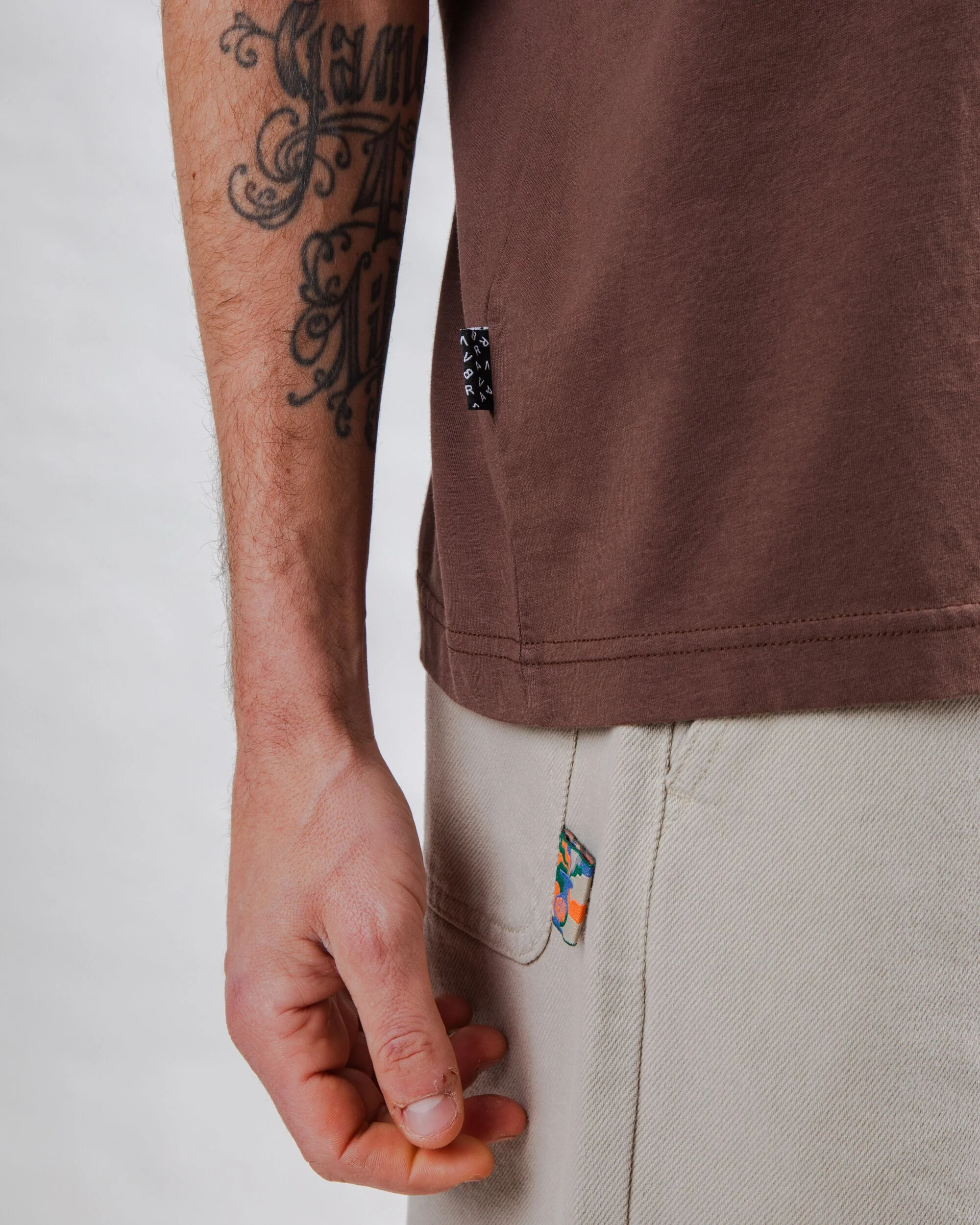 Choco Label T-shirt Brown - Image 6