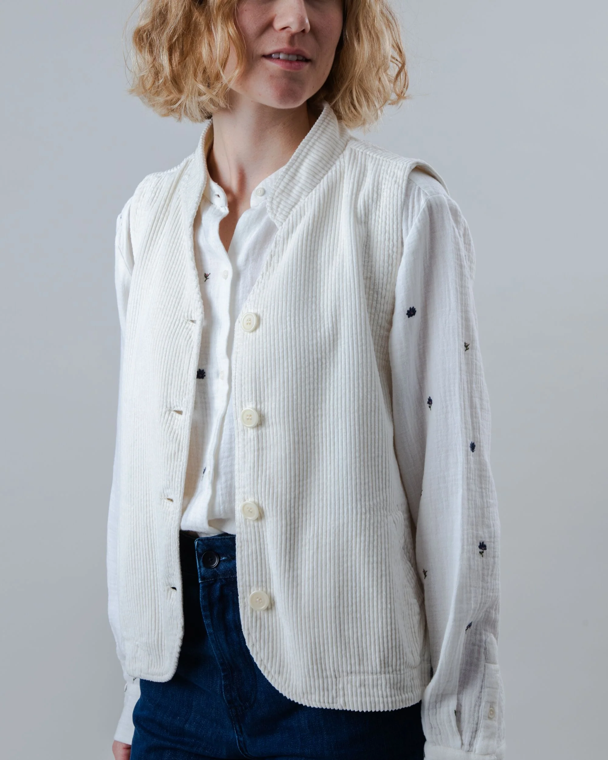 Corduroy Pleated Vest Ecru - Image 4