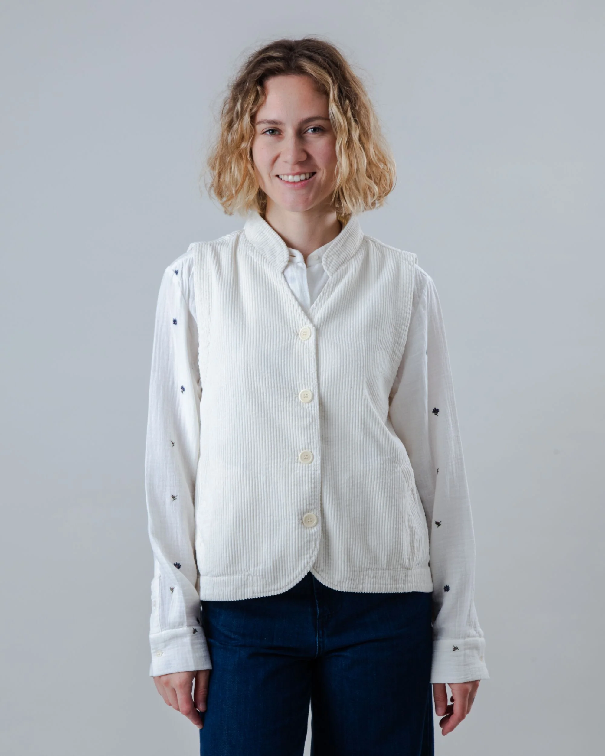 Corduroy Pleated Vest Ecru - Image 7