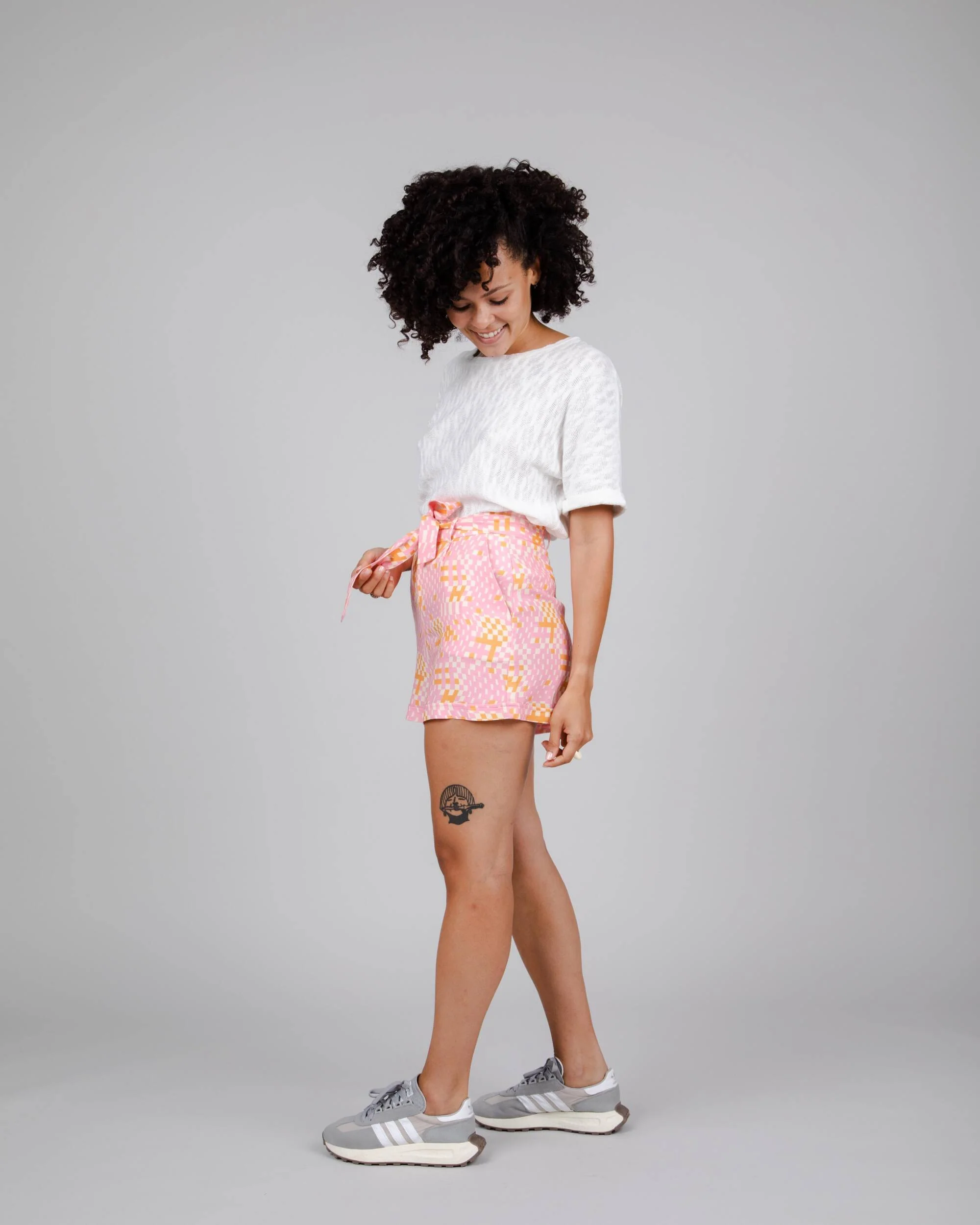 Dizzy Belted Shorts Rose - Image 7