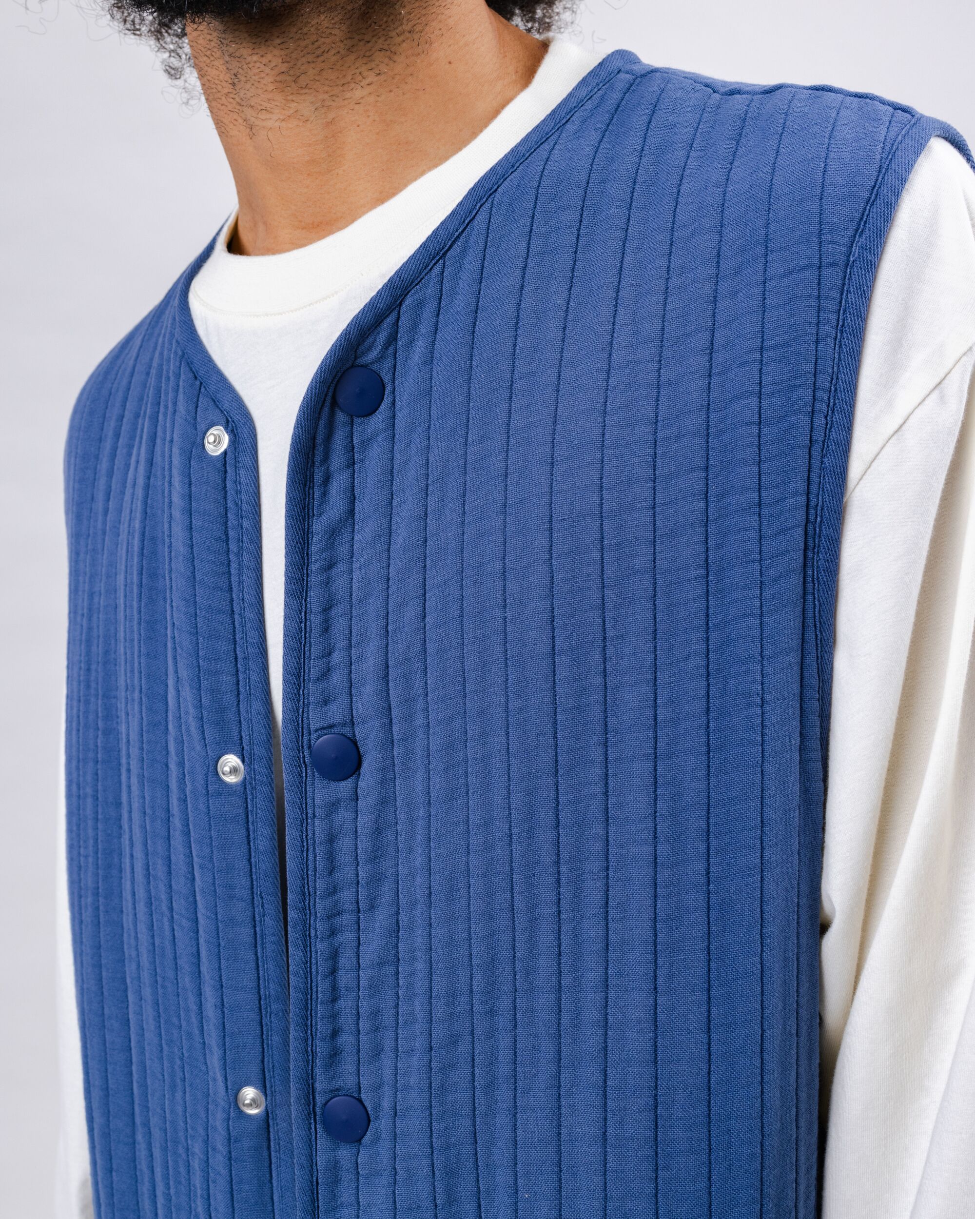 Quilt Vest Man Indigo - Image 4