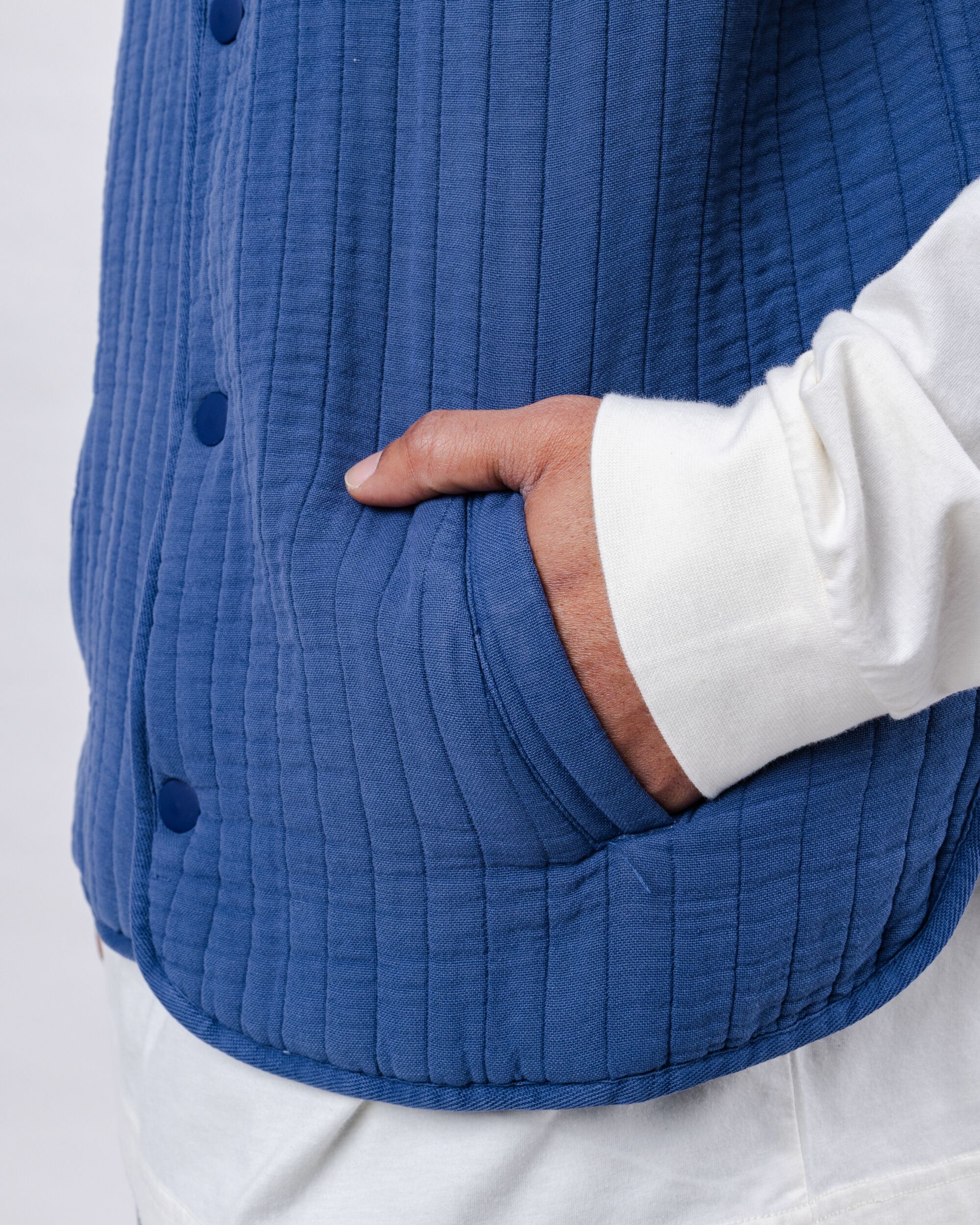 Quilt Vest Man Indigo - Image 6