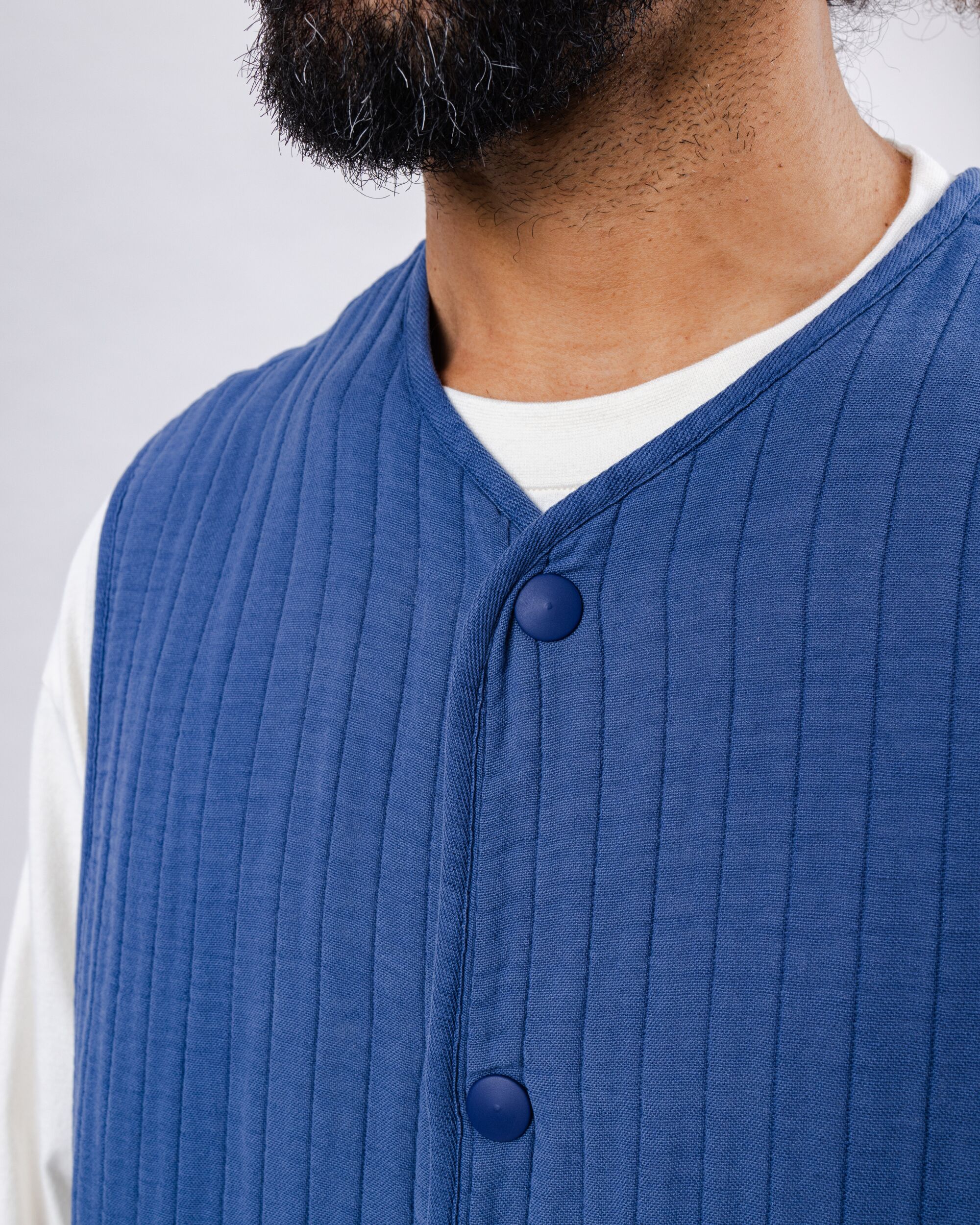 Quilt Vest Man Indigo - Image 8