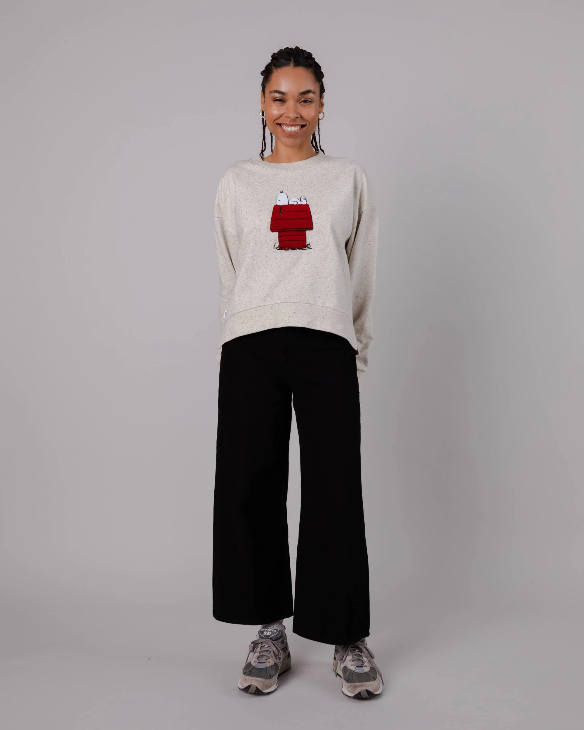 Peanuts Snoopy Doghouse Sweatshirt Cream - Image 2
