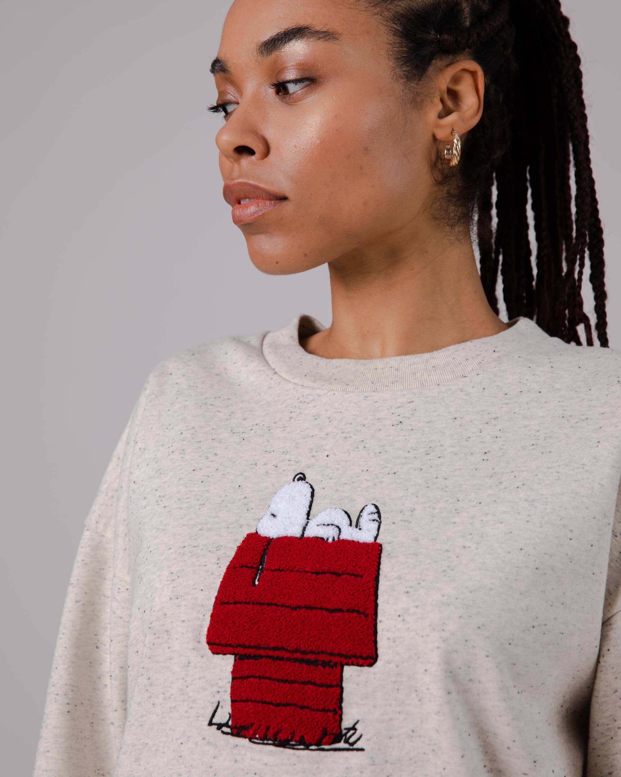 Peanuts Snoopy Doghouse Sweatshirt Cream - Image 3