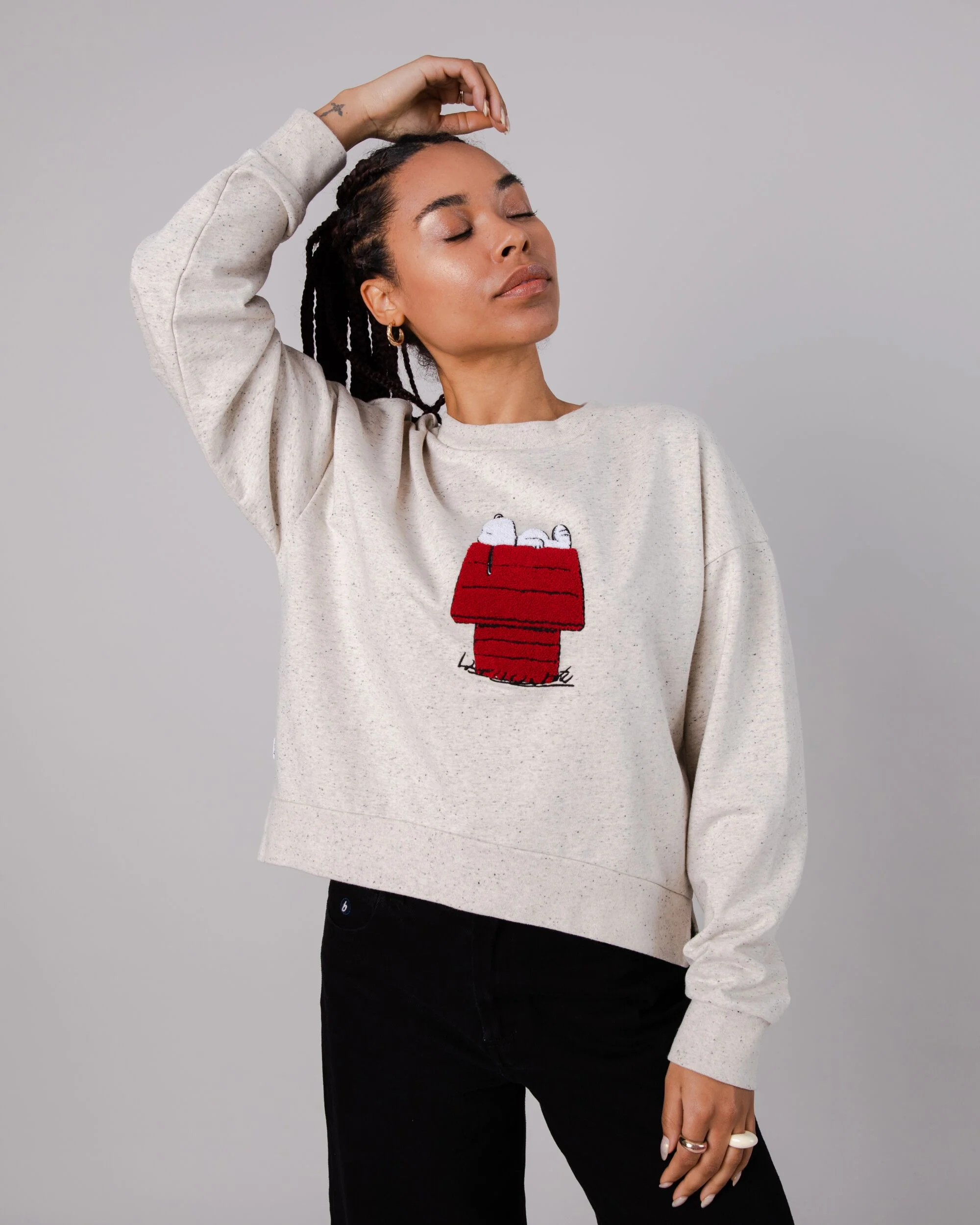 Peanuts Snoopy Doghouse Sweatshirt Cream - Image 5