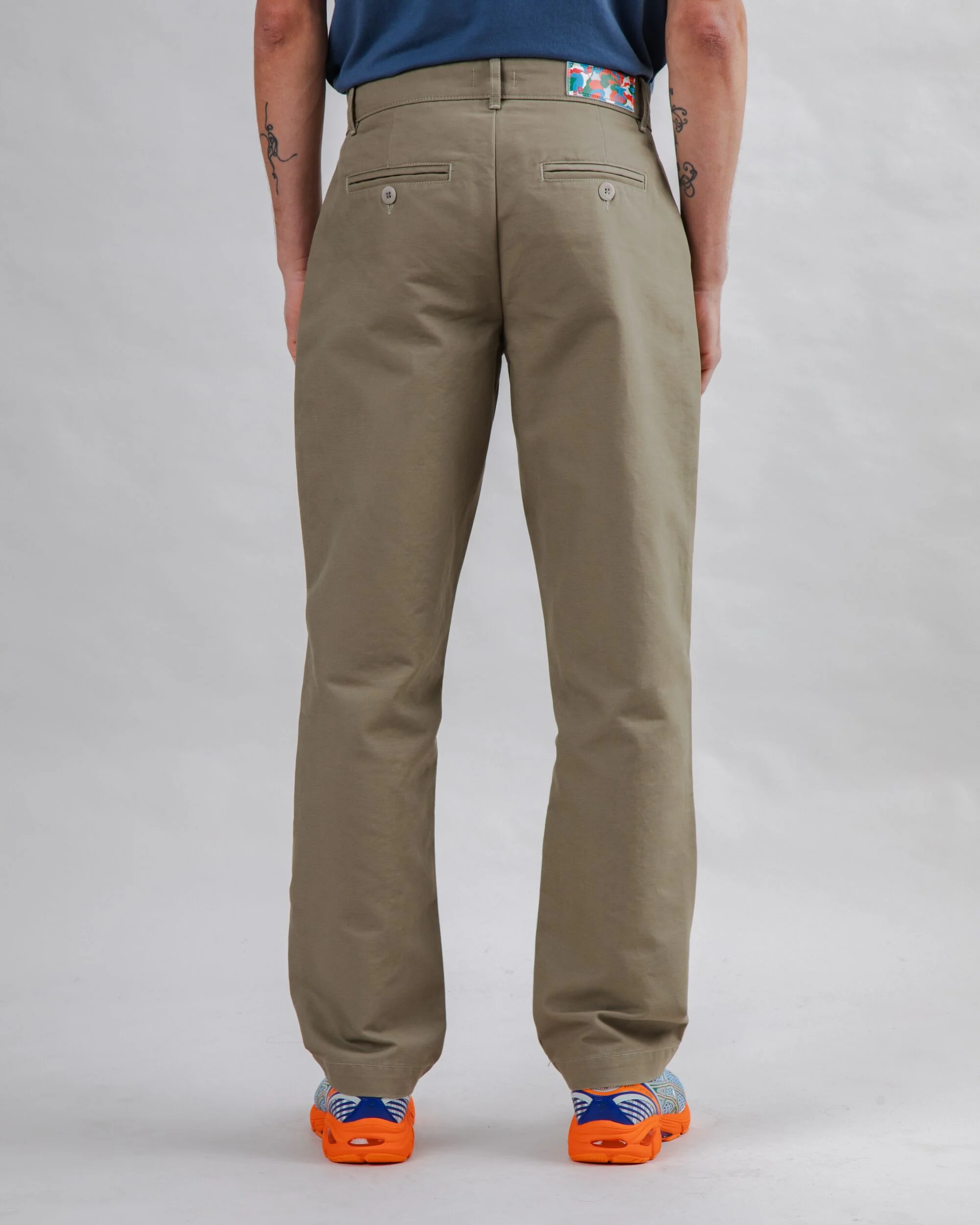 Sobremesa Pleated Pants Kakhi - Image 5