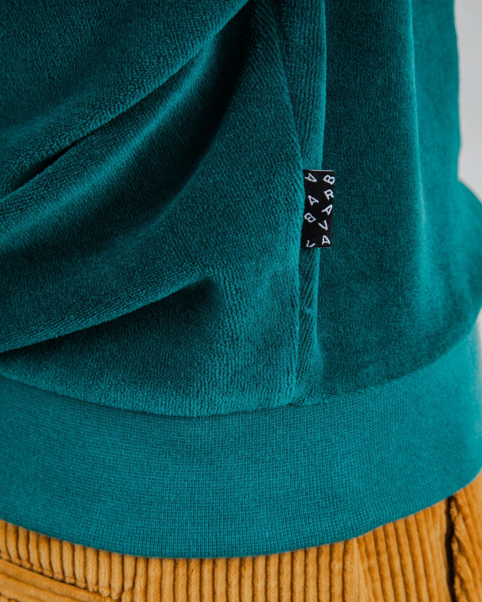 Velvet Raglan Sweatshirt Green - Image 6
