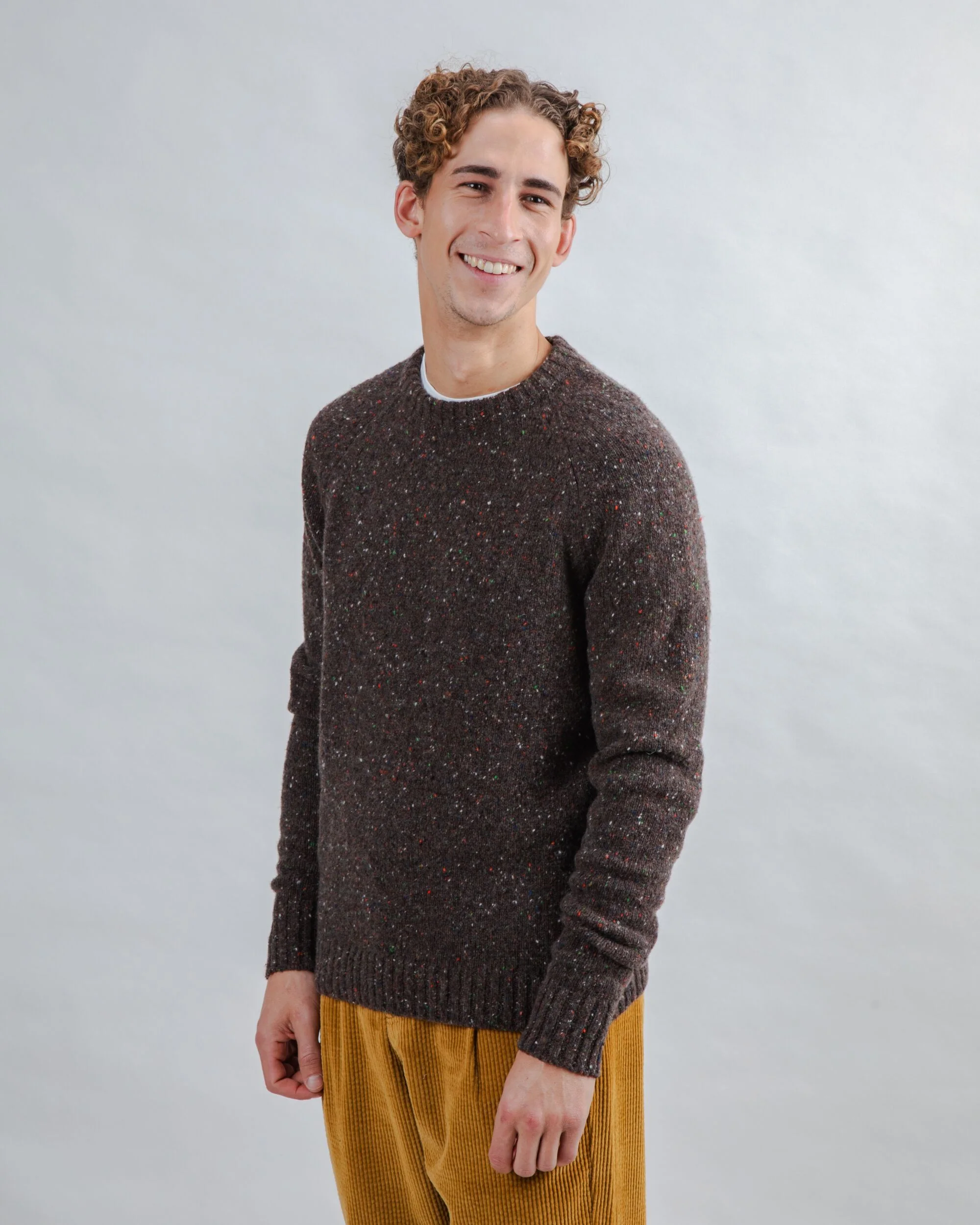 Wool Sweater Raglan Chocolate - Image 2