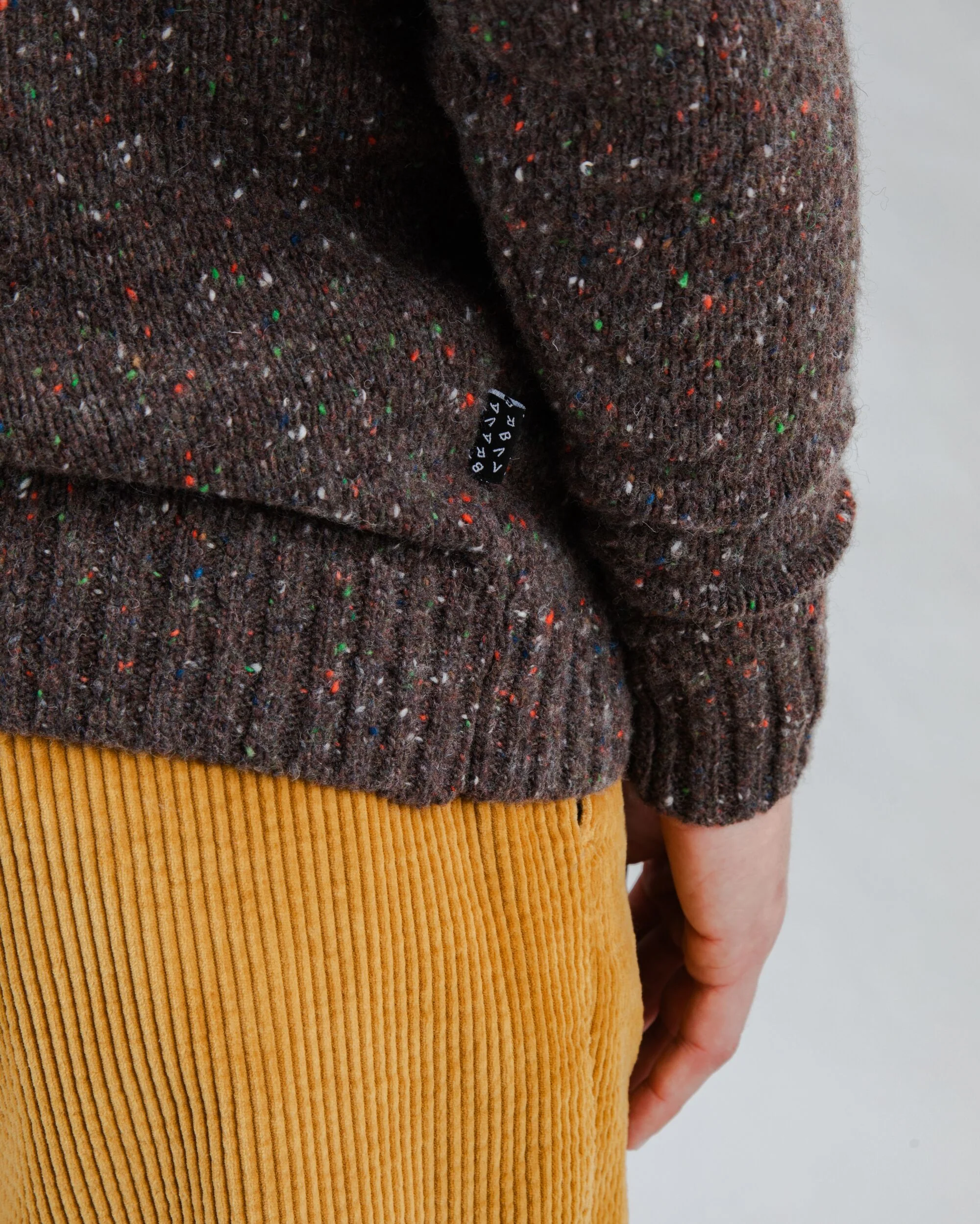 Wool Sweater Raglan Chocolate - Image 6