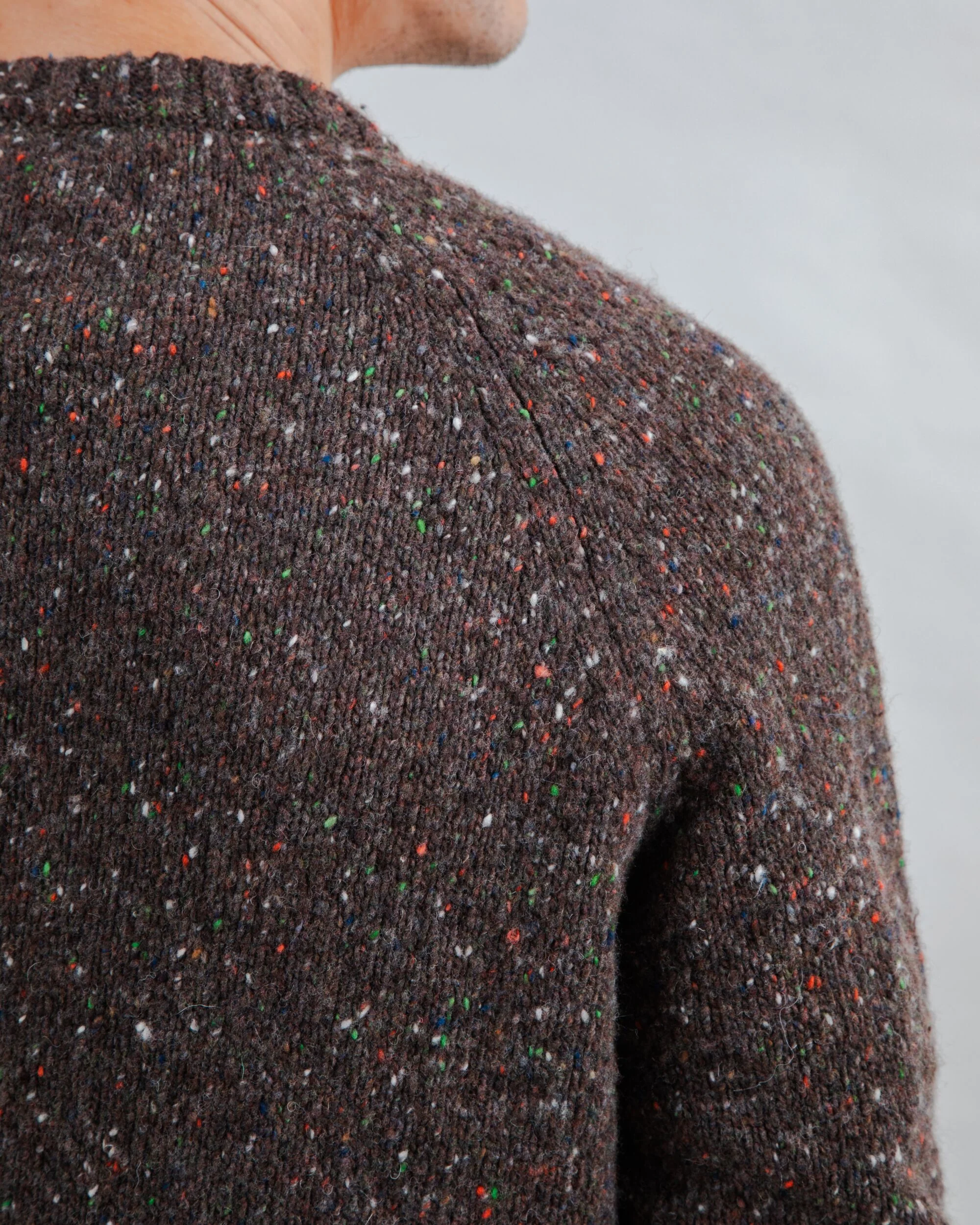 Wool Sweater Raglan Chocolate - Image 7